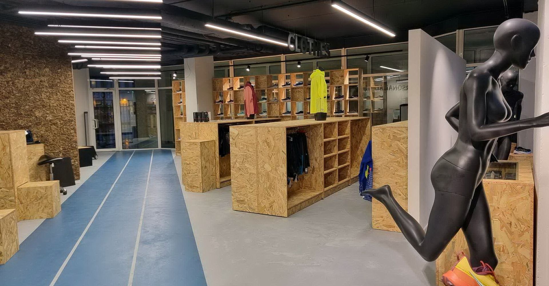 Façade du magasin Training 7